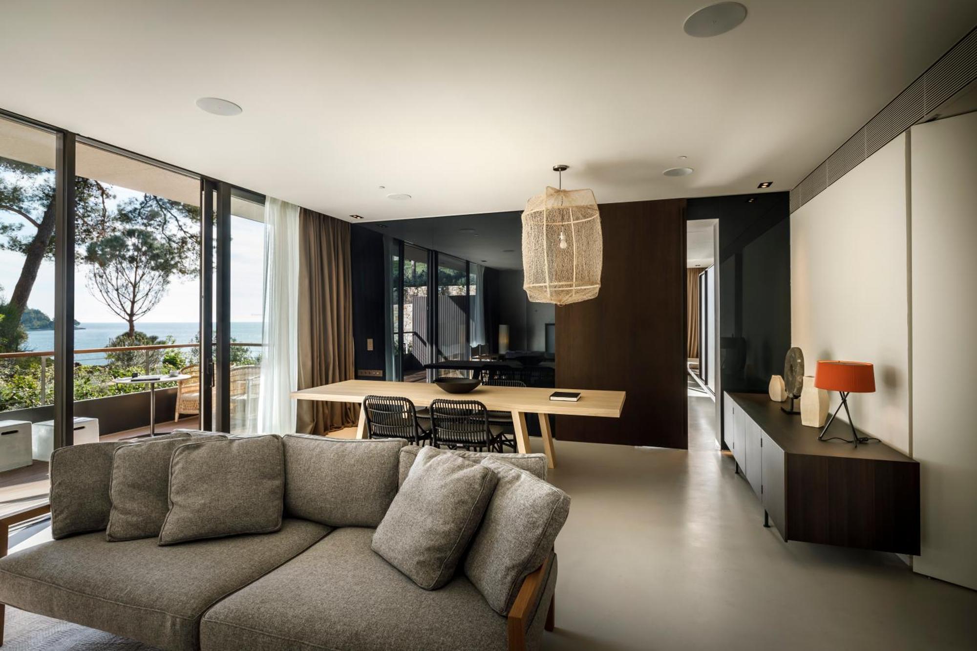 Grand Park Hotel Rovinj By Maistra Collection 部屋 写真 The interior of a typical apartment