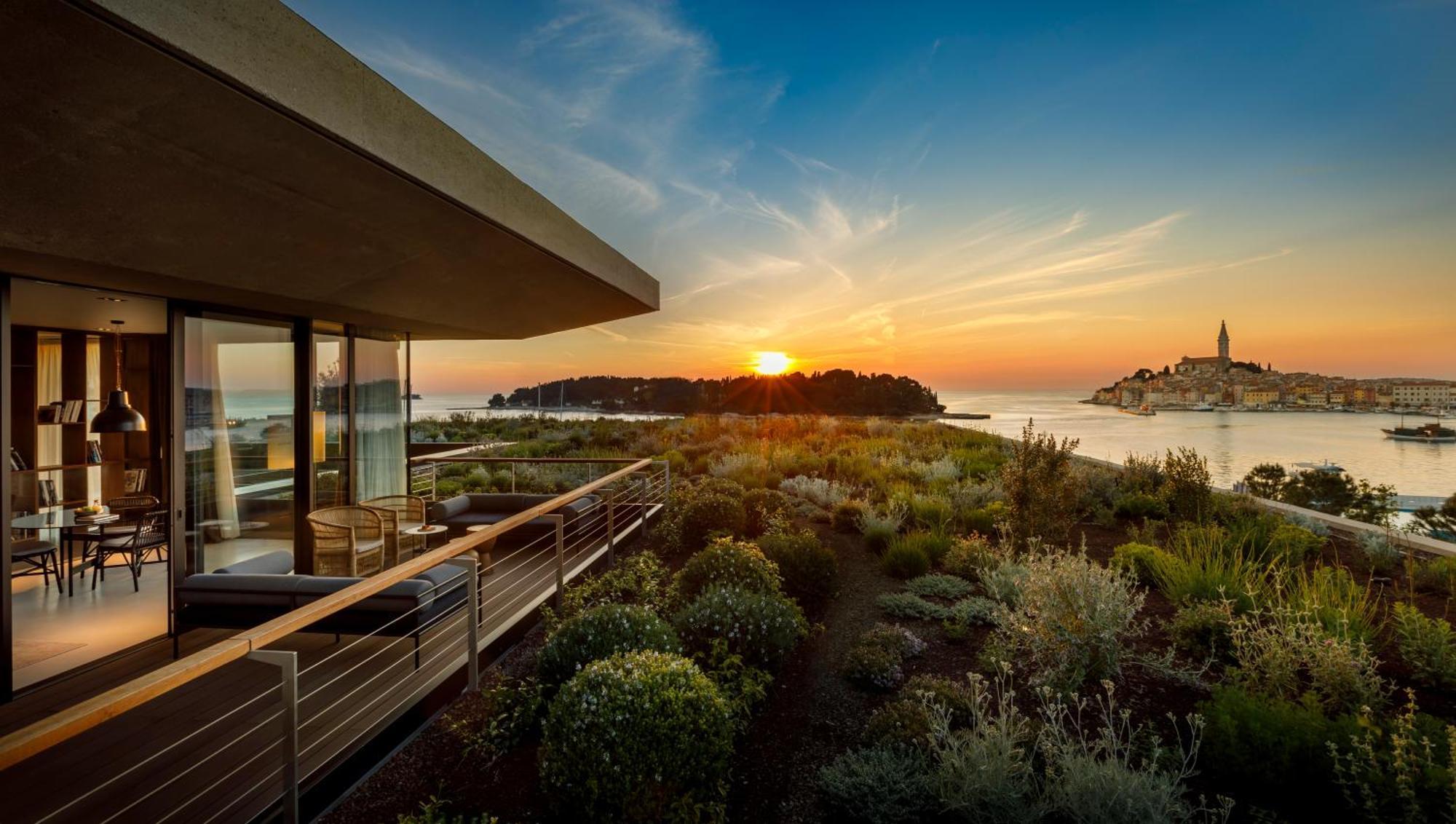 Grand Park Hotel Rovinj By Maistra Collection エクステリア 写真 Sunset at the Hotel Lone